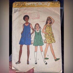SIMPLICITY 7370 VINTAGE GIRLS JUMPER SUNDRESS PATTERN SIZE 8 Cut